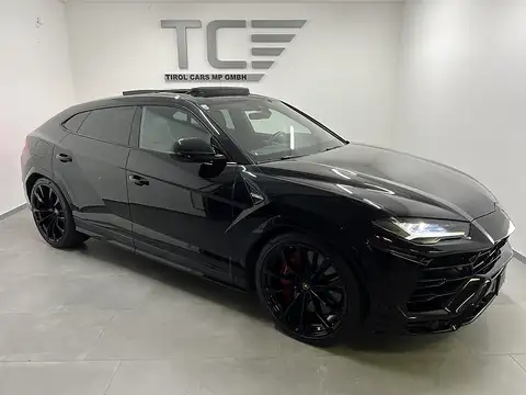 Lamborghini Urus AWD Aut. Pano, Keramik,B&O, Massage, ALL BLACK
